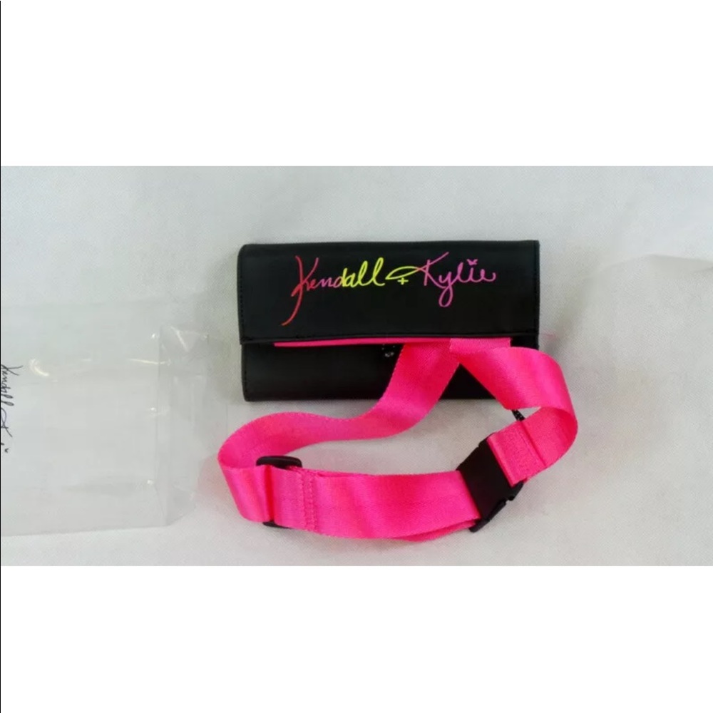 Kendall & Kylie Makeup Brush Waist Organizer